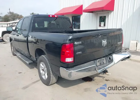 2021 Ram 1500 Classic Slt 4X4 6'4 Box z USA, uszkodzony, nr VIN 1C6RR7TT8MS518368